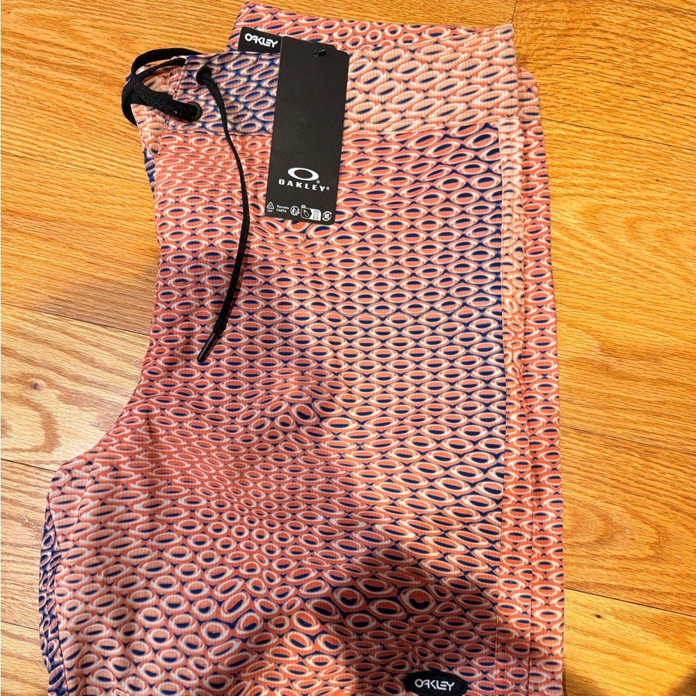 Oakley Cosmic Tides 18” Board Short Size 32